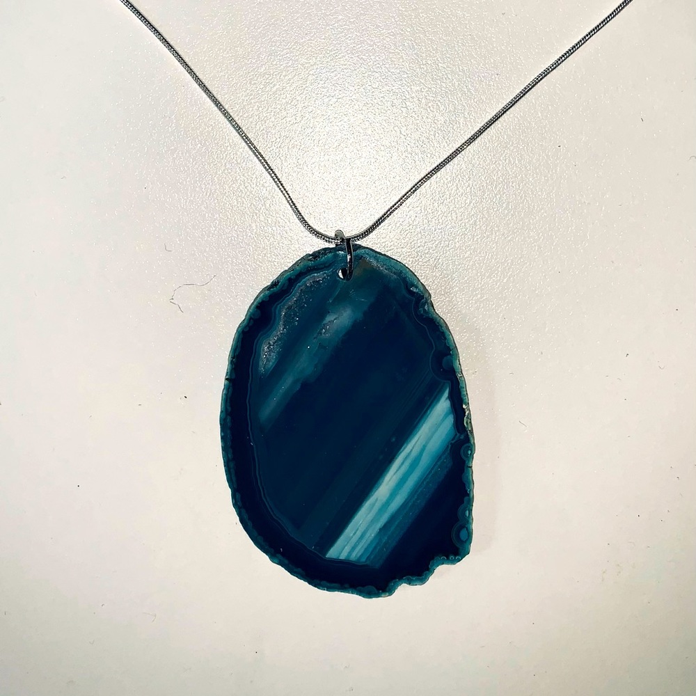 Sliced agate necklace